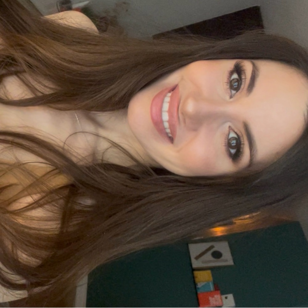 Meet your Posher, Alexandra
